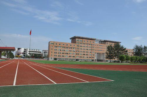 崇文中学吃瓜,揭秘校园里的“瓜田”趣事