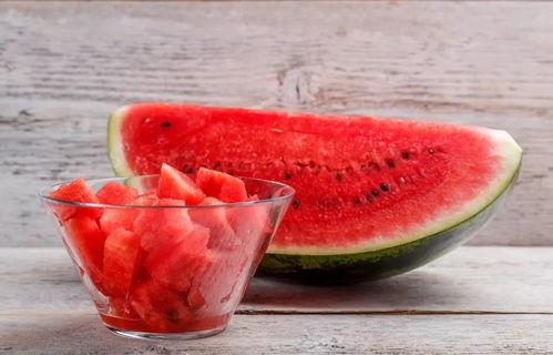 李小明吃瓜,揭秘娱乐圈背后的那些事儿