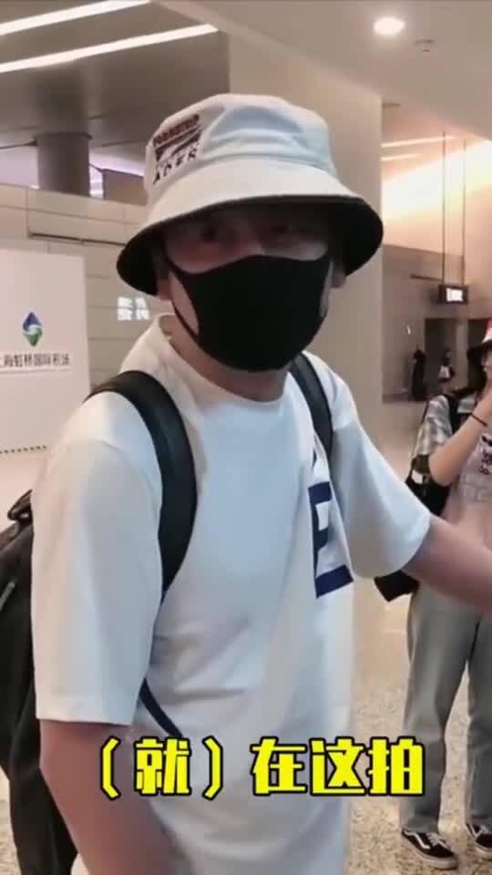 吃瓜路人吃粉丝是真的吗,吃瓜路人吃粉丝的真实性探讨