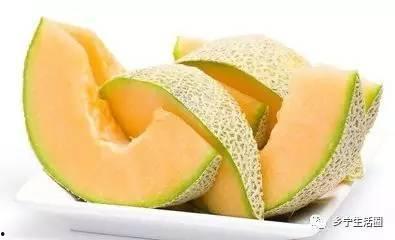 吃哈密瓜系列,探寻新疆甜蜜诱惑的味蕾之旅